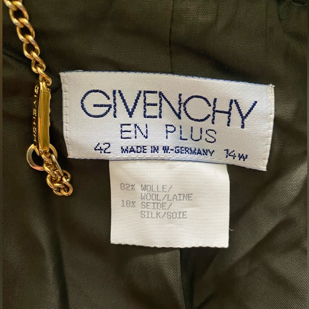Stunning Wool and Silk Givenchy Houndstooth Blazer with Green Suede Accents - Picture 6 of 7